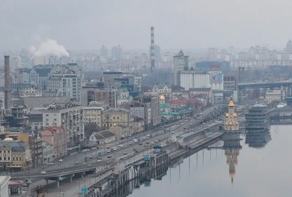 Ρωσική επίθεση στην έδρα της ουκρανικής κυβέρνησης στο Κίεβο: Νεκρό&hellip;