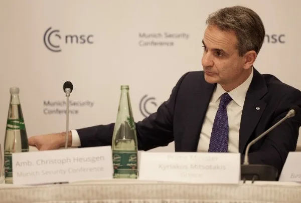 Μητσοτάκης: Όσο πιο εκπαιδευμένη η κοινή γνώμη, τόσο λιγότερο επιρρεπής στην παραπληροφόρηση