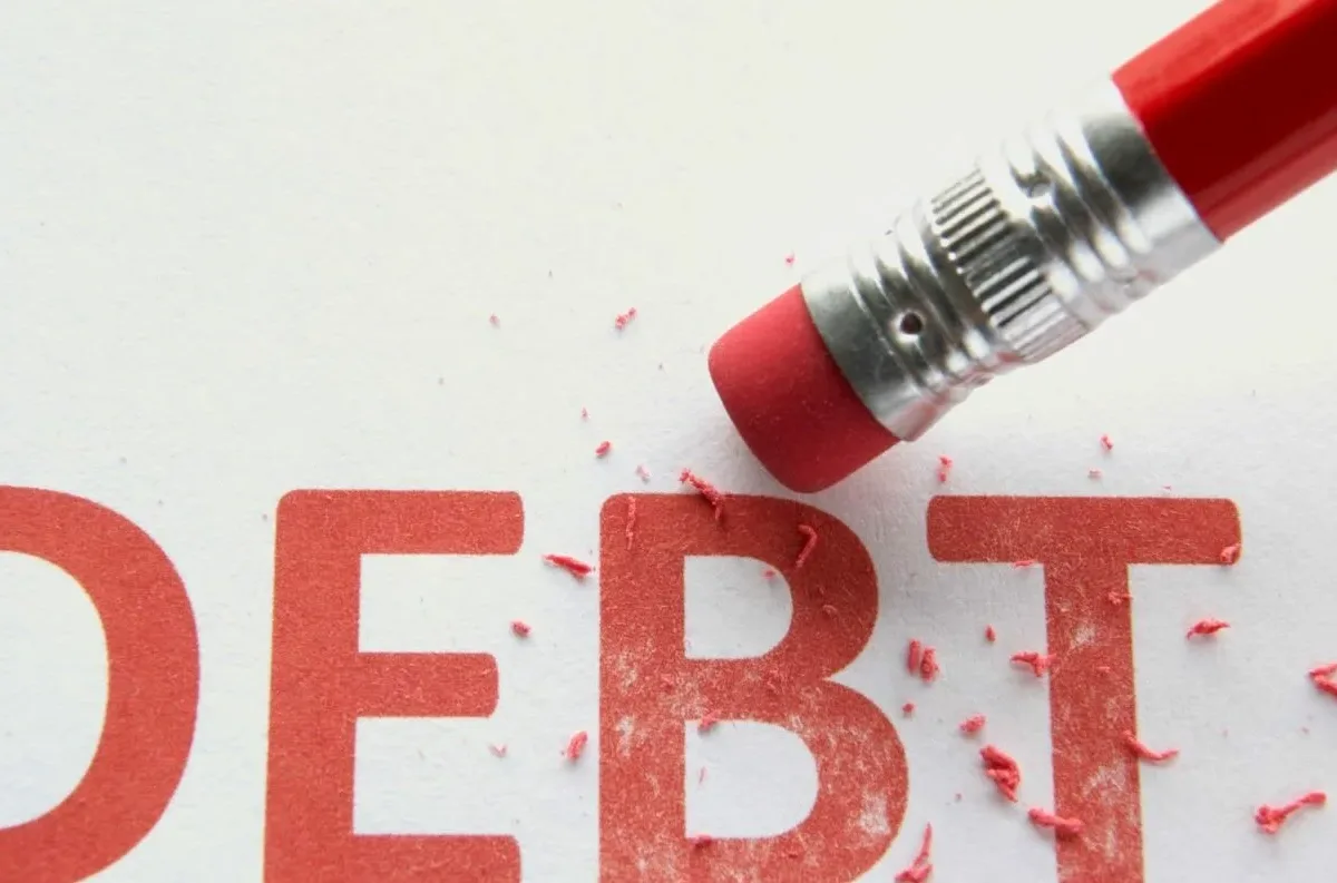 Δημόσιο χρέος: Εκτινάχθηκε στο ύψος – ρεκόρ των 406 δισ. ευρώ