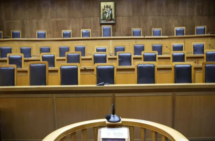 Τέμπη: Ενοχλημένη η Ένωση Διοικητικών Δικαστών με τις δηλώσεις της Ευρωπαίας Εισαγγελέως