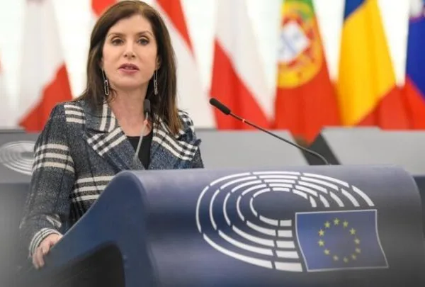 Αποσύρεται από τις ευρωεκλογές η Αννα Μισέλ Ασημακοπούλου – Τι…