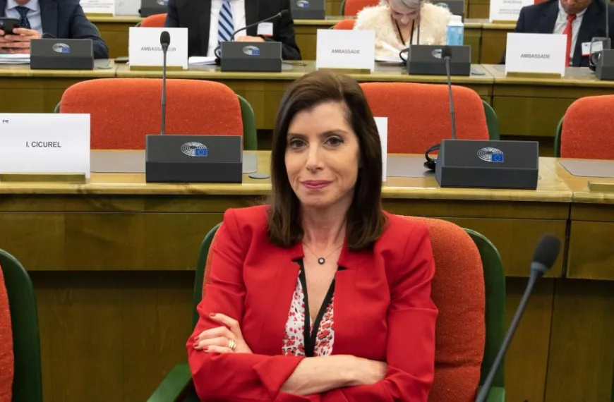 Πρωτοφανής διαρροή προσωπικών δεδομένων Ελλήνων του εξωτερικού –…
