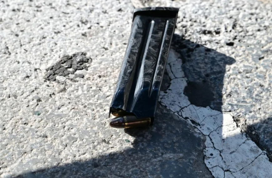 Σύνταγμα: Αστυνομικός έχασε γεμιστήρα γεμάτο σφαίρες – Σοβαρά ερωτήματα για την ασφάλεια των φοιτητών