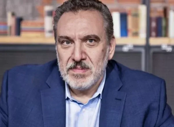 ΣΥΡΙΖΑ: Δεν παραιτείται ο Όθωνας Ηλιόπουλος