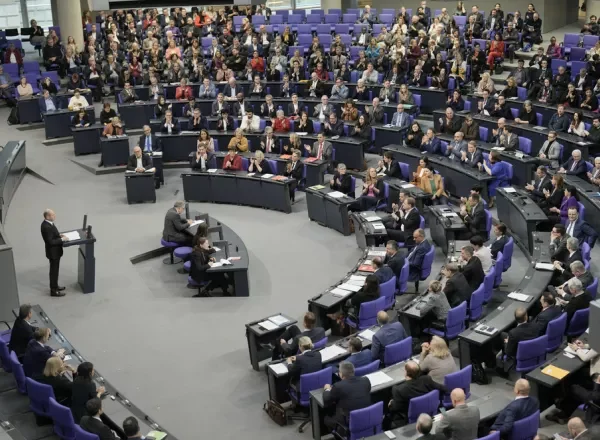 Γερμανία: Δεύτερη στις δημοσκοπήσεις η AfD που κατηγορείται για διασυνδέσεις με Κίνα…