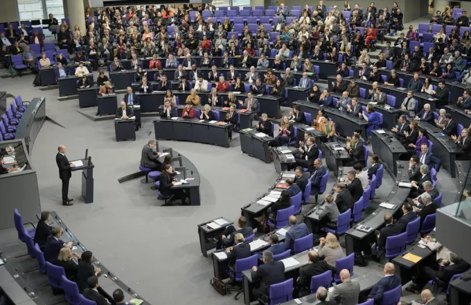 Γερμανία: Δεύτερη στις δημοσκοπήσεις η AfD που κατηγορείται για διασυνδέσεις με Κίνα και Ρωσία