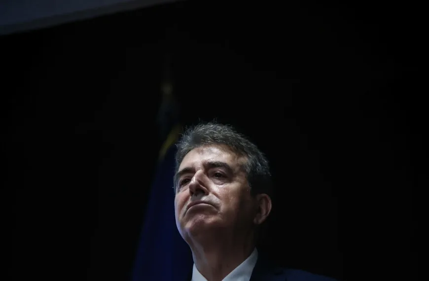 Ο μακροβιότερος και η επανίδρυση…