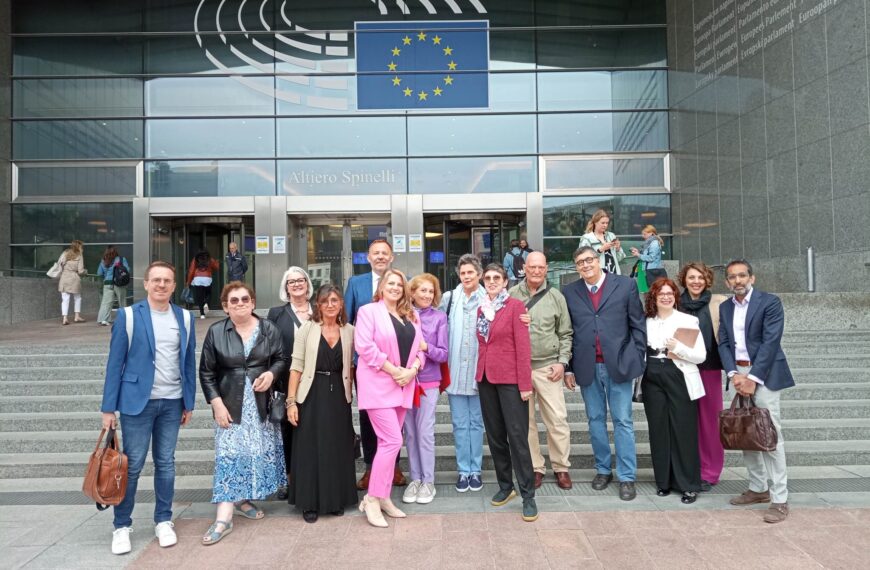 Μυασθένεια Gravis: Τι είναι – Οι στόχοι και οι δράσεις του Συλλόγου Μυασθενών Ελλάδος
