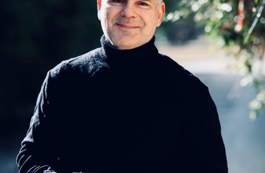 Ο Μ. Καραγάτσης ενσαρκώνει το απόλυτο Κακό;