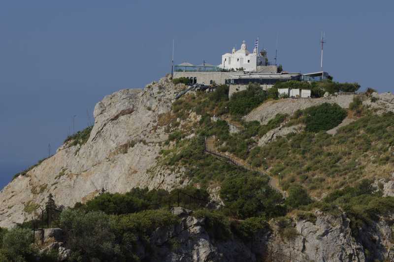 Κλειστός ο Εθνικός Κήπος και απαγόρευση κυκλοφορίας στον Λυκαβηττό λόγω κινδύνου πυρκαγιάς 