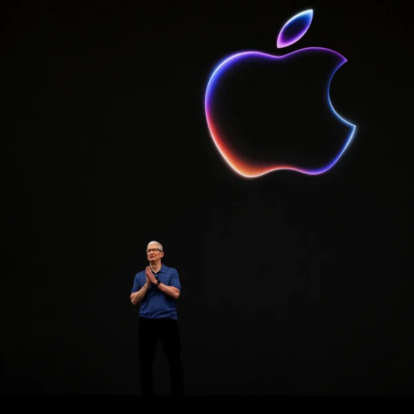 Apple: Ανακοίνωσε τη συνεργασία με το OpenAI για το ChatGPT