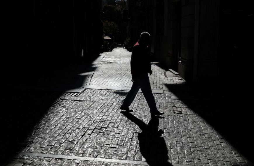Eurostat: Ένας στους τέσσερις Έλληνες στο όριο της φτώχειας