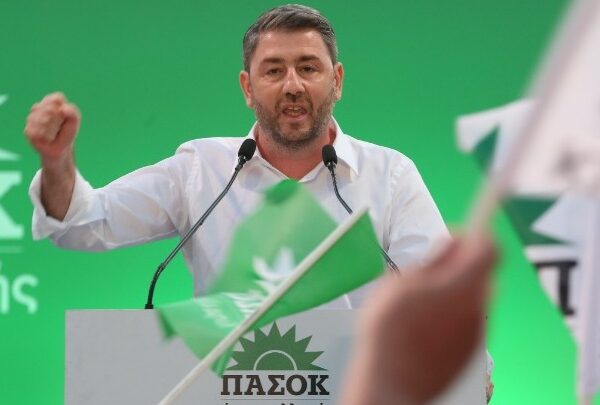 Ανδρουλάκης : «Μόνο το ΠΑΣΟΚ μπορεί να απειλήσει την κυριαρχία της ΝΔ»