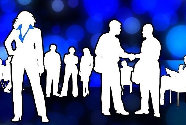 Πώς απαντά στις ελλείψεις προσωπικού ο ιδιωτικός τομέας