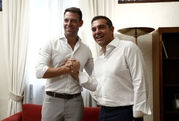 Κασσελάκης προς Τσίπρα: «Σταμάτα την υπονόμευση – Έλα και ανάλαβε και θα…