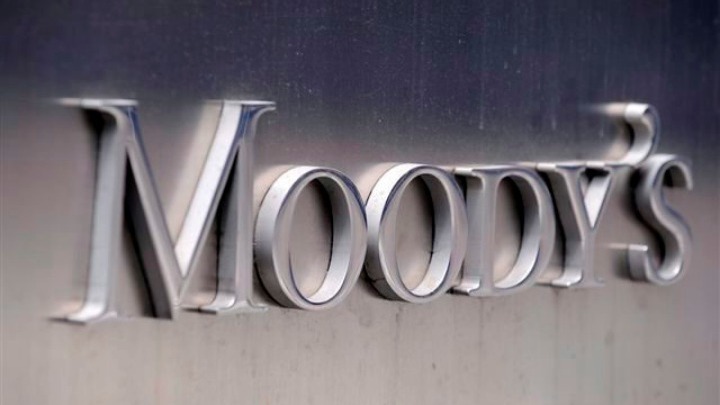 O Moody’s αναβάθμισε την Εθνική Τράπεζα και την Τράπεζα Πειραιώς