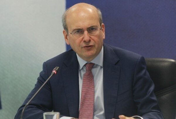 Χατζηδάκης: Ο λαϊκισμός “κατατρώει” τις παραγωγικές δυνάμεις της χώρας