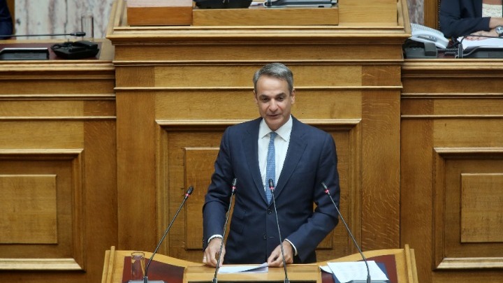 Μητσοτάκης: Τα 50 χρόνια από την επιστροφή της Δημοκρατίας να γίνουν αφετηρία για καλύτερη δημόσια ζωή και καλύτερη Ελλάδα