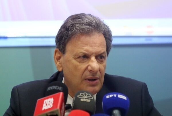 Σκυλακάκης: Την ερχόμενη εβδομάδα η ρύθμιση για το τέλος στην ηλεκτροπαραγωγή