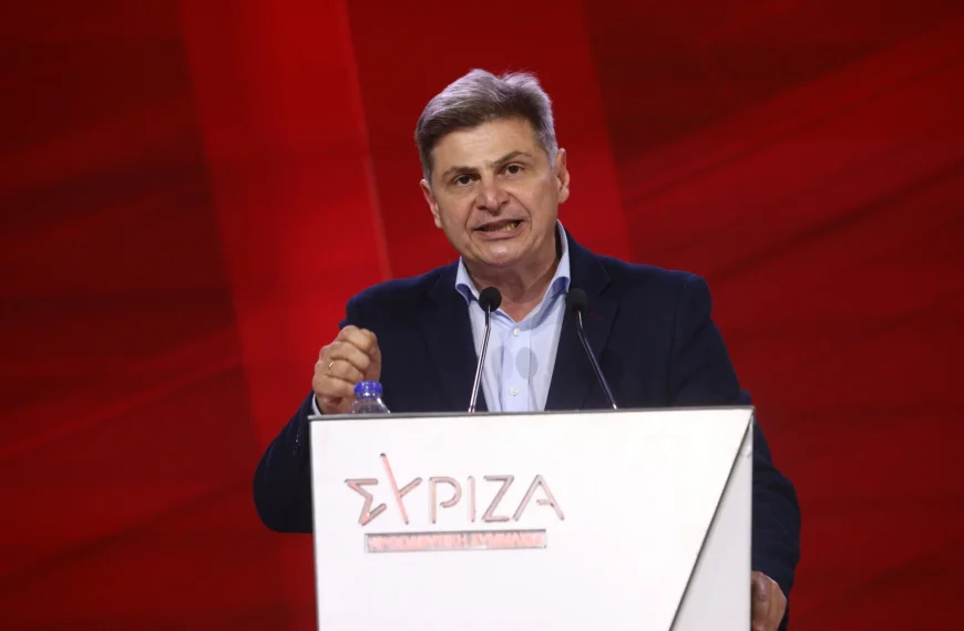 ΣΥΡΙΖΑ: «Παρών» δηλώνει ο Φαραντούρης στη μάχη για την ηγεσία…