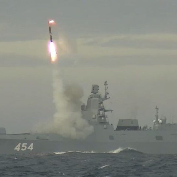 FT: Το ρωσικό ναυτικό εκπαιδεύεται για επιθέσεις σε ευρωπαϊκές χώρες με πυρηνικά