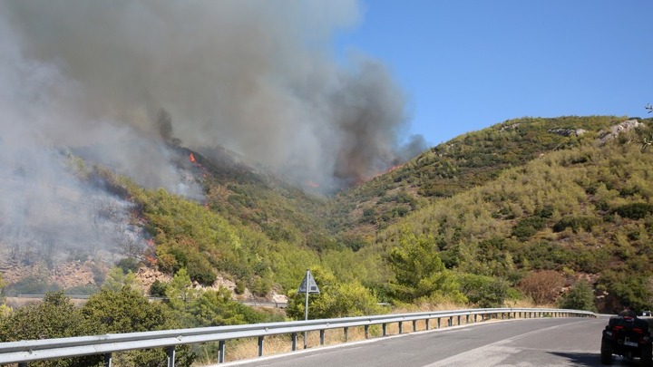 Πολύ υψηλός κίνδυνος πυρκαγιάς σήμερα για τρεις περιφέρειες