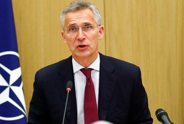 Στόλτενμπεργκ: Πρέπει να συνεχίσουμε να παρέχουμε στην Ουκρανία εξοπλισμό και πυρομαχικά