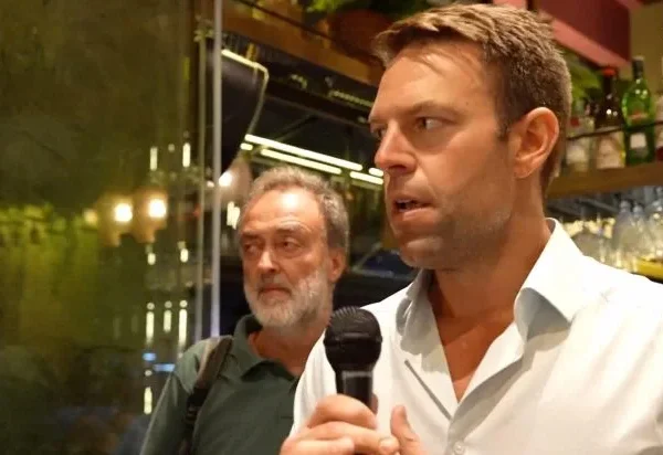 Μάρκος Χατζησάββας σε Κασσελάκη: «Ή αφήνεις πίσω το διχαστικό αφήγημα περί πραξικοπήματος,…