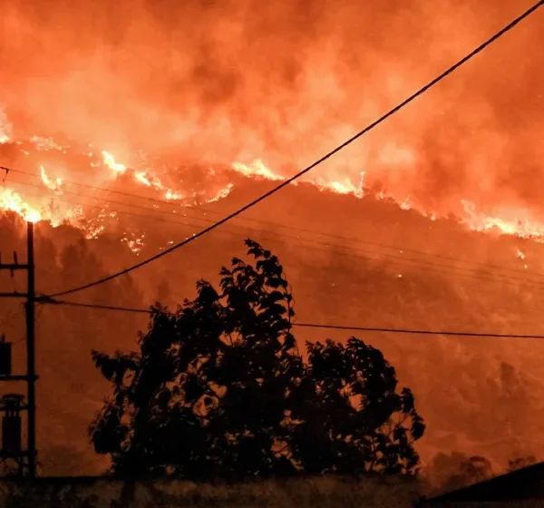 Ξυλόκαστρο: Μεγάλη αναζωπύρωση στην Κορινθία-  Νέο μήνυμα 112