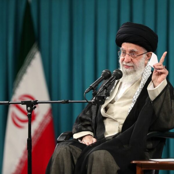 Που είναι ο Χαμενεΐ; – Οι φήμες και το σενάριο…