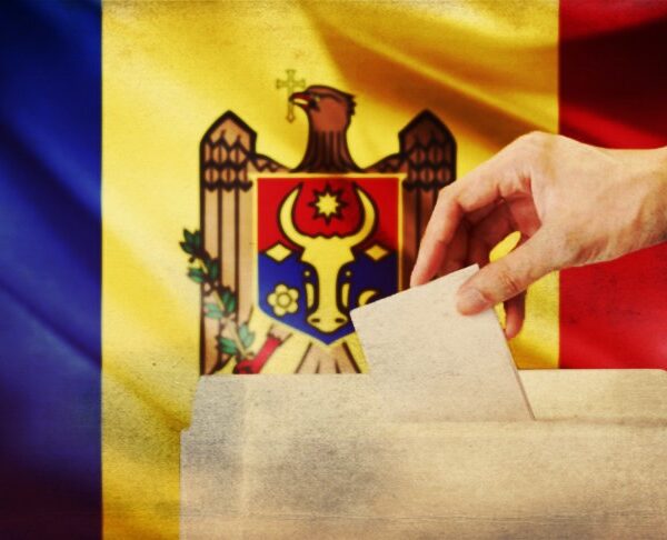 Κρίσιμες εκλογές στη Μολδαβία: Προς την ΕΕ ή επανασύνδεση με τη Μόσχα;