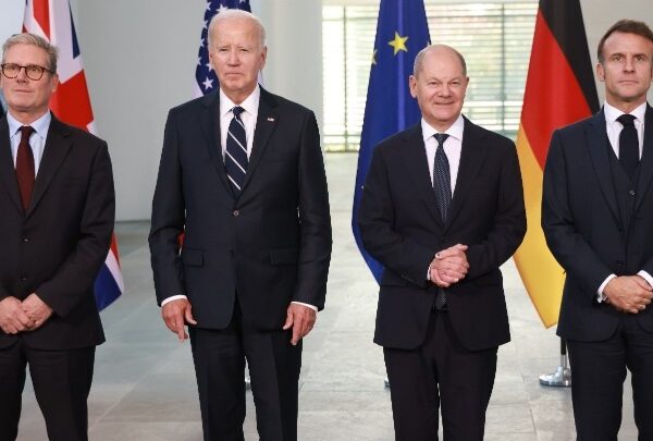 Οι ηγέτες των ΗΠΑ, της Γαλλίας, της Γερμανίας και της Βρετανίας τάχθηκαν&hellip;