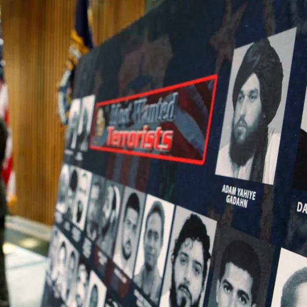 FBI: Συνελήφθη στη Βρετανία ένας από τους πλέον καταζητούμενους τρομοκράτες