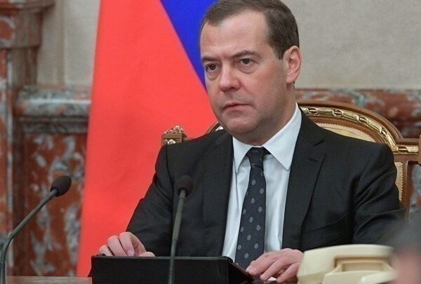 Μεντβέντεφ: Δεν αποκλείει περαιτέρω προσαρτήσεις στη Ρωσία ουκρανικών εδαφών