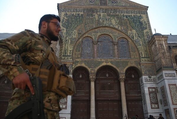 Αχμεντ αλ-Σάρα: Οι κουρδικές δυνάμεις θα μπορούσαν να ενταχθούν στον&hellip;