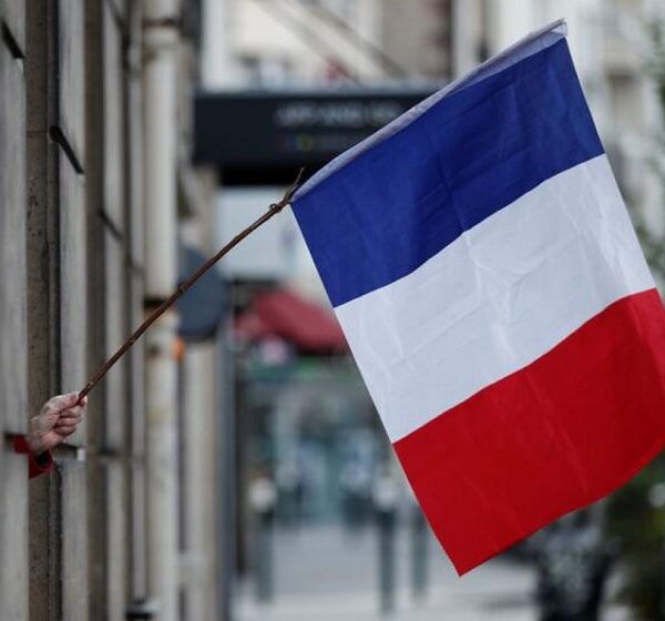 Ο Μπαϊρού τραβάει το φρένο: Σχέδιο λιτότητας 43,8 δισ. για&hellip;