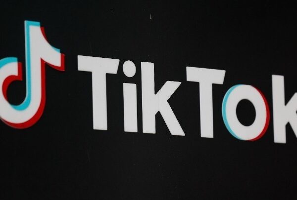 Ο Τραμπ υπέρ της εξαγοράς του TikTok από τον Μασκ