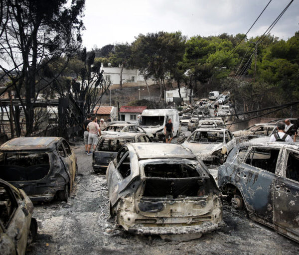 Δίκη για Μάτι: Ο τότε γγ Πολιτικής Προστασίας απολογήθηκε δείχνοντας&hellip;