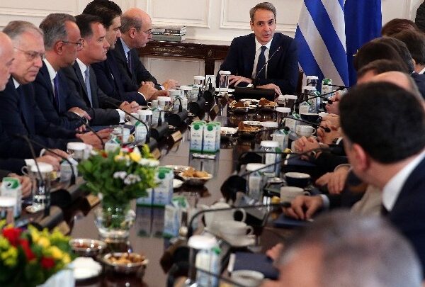 Μητσοτάκης για τα Τέμπη: Κάποιοι επιθυμούν να μετατρέψουν την τραγωδία σε μία…