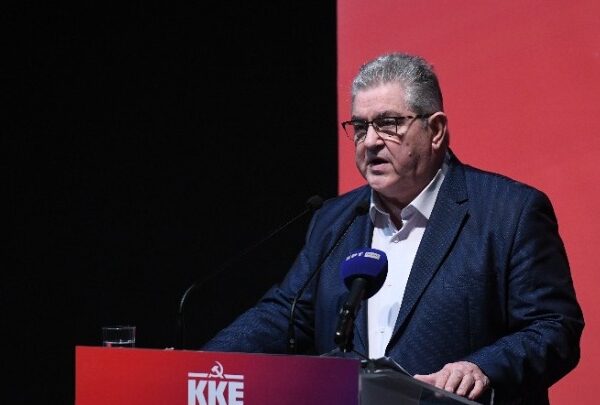 Δ. Κουτσούμπας σε συγκέντρωση εργαζομένων στη Hellenic Train: «”Σκασμός οι ρήτορες, πολύ…