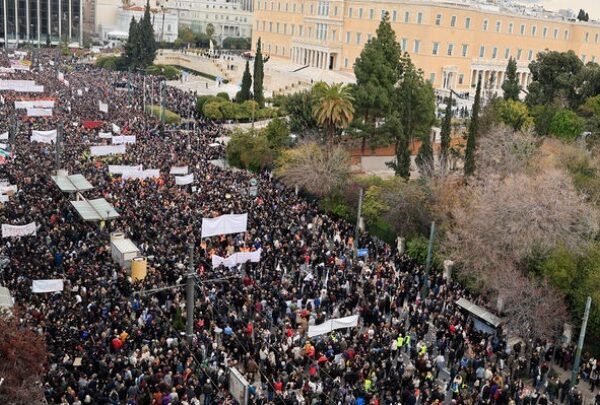 Διεθνή πρακτορεία ειδήσεων και μεγάλα ΜΜΕ καλύπτουν τις μαζικές διαδηλώσεις για τη…
