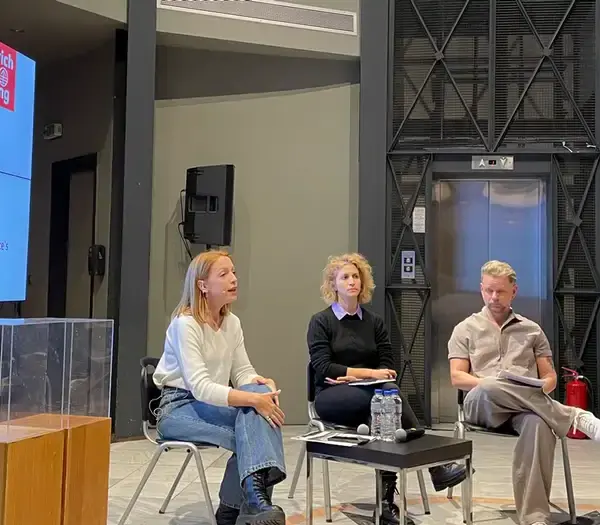 Κακούς βαθμούς βάζουν Έλληνες δημοσιογράφοι στα ΜΜΕ