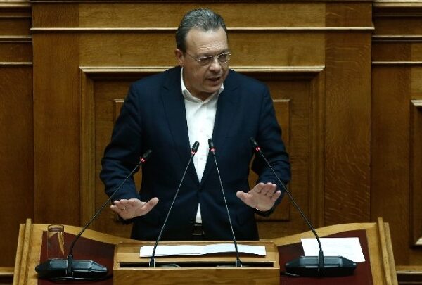 Φάμελλος:«Η κυβέρνηση δεν έχει την εμπιστοσύνη της ελληνικής κοινωνίας, είναι πλήρως απονομιμοποιημένη»
