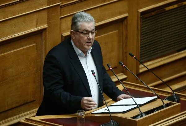 Κουτσούμπας: Συζητάμε για τα Τέμπη γιατί σας έχει στριμώξει για τα καλά…