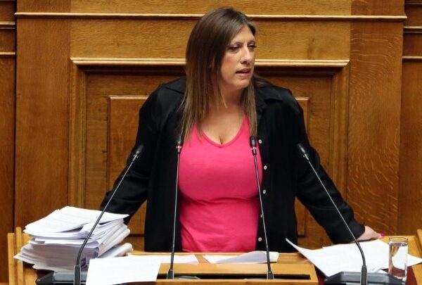 Ζωή Κωνσταντοπούλου: Ζούμε τις τελευταίες ημέρες μιας σάπιας διακυβέρνησης