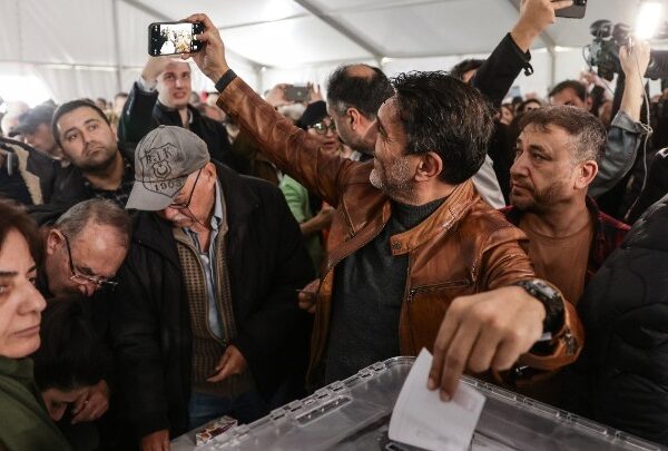 Τουρκία: Περίπου 20 εκατομμύρια ψήφισαν υπέρ του Ιμάμογλου