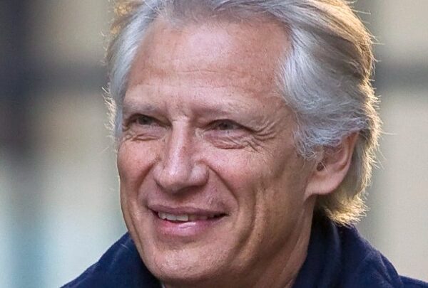 Λι Χοκστέιντερ / Οι προειδοποιήσεις ενός Γάλλου