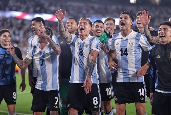 Η Αργεντινή προκρίθηκε στο Μουντιάλ 2026 με «τεσσάρα» επί της&hellip;