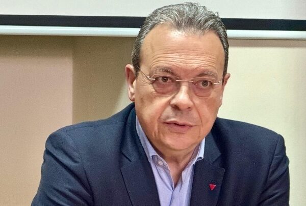 Φάμελλος: Με ευθύνη Μητσοτάκη στοχοποιούνται και φιμώνονται δημοσιογράφοι – Κόλαφος η έκθεση…