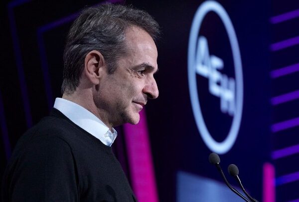 ΔΕΗ: Επενδύσεις έως 12 δισ. ευρώ και 20.000 θέσεις εργασίας στη Δυτική…